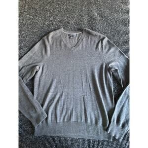 Banana Republic Men V-Neck Gray Long Sleeve Shirt Size Medium